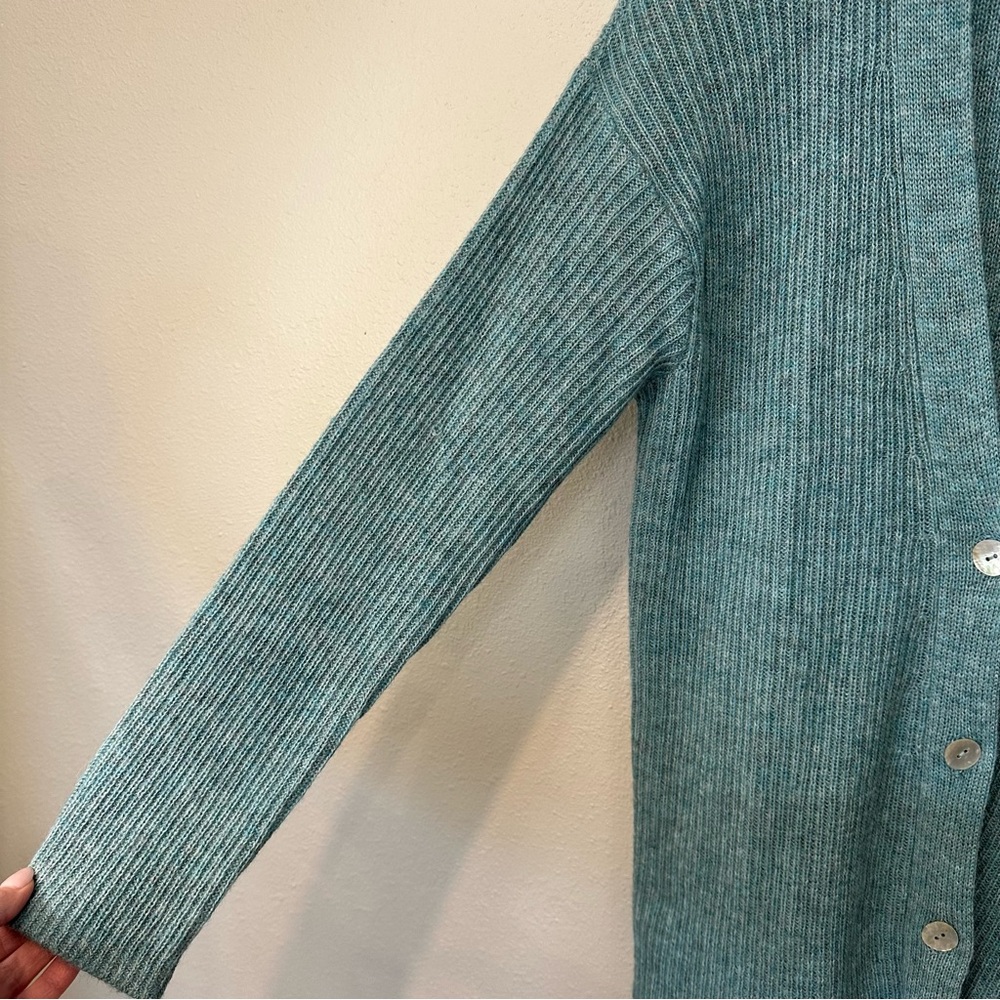 Peruvian Connection Ribbed Boyfriend Cardian in Teal - Picture 4 of 9